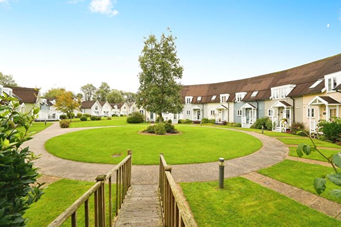 4 Bedroom Terraced House For Sale In Spine Road, South Cerney, Cirencester, GL7