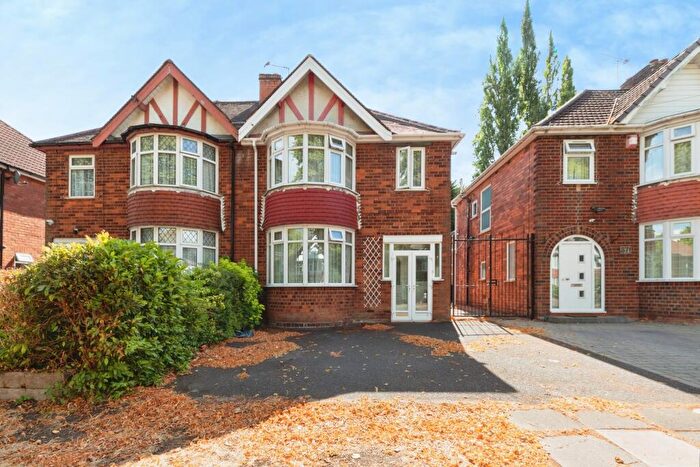 3 Bedroom Semi-Detached House For Sale In Sarehole Road, Birmingham, B28