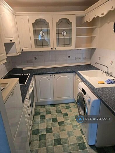 1 Bedroom Flat To Rent In Crawley Court, Gravesend, DA11