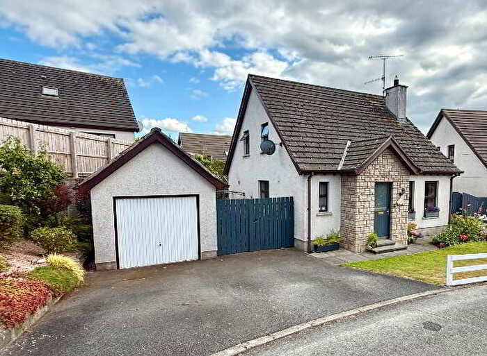 3 Bedroom Detached Chalet Bungalows For Sale In Edenvale, Armagh, BT60