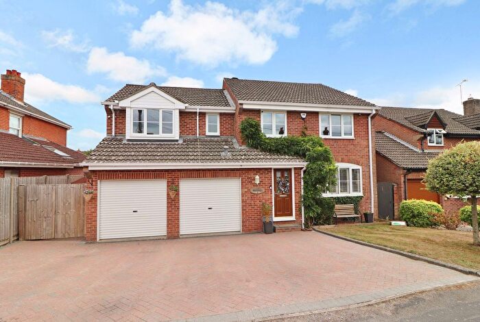 5 Bedroom Detached House For Sale In Oatlands Road, Botley, SO32