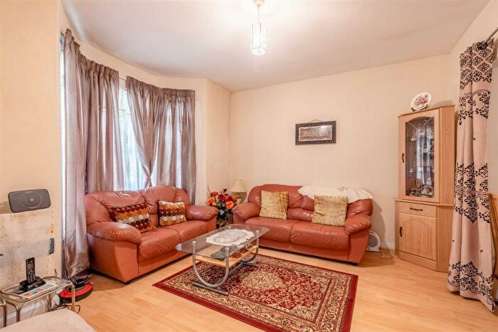 3 Bedroom House For Sale In Arthur Road, Windsor, SL4