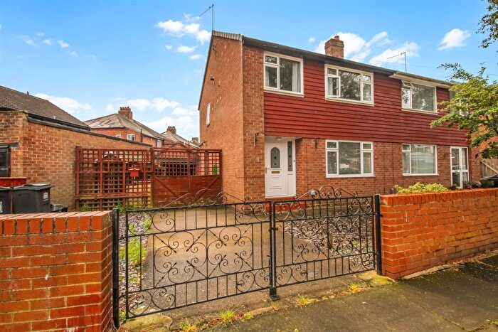 3 Bedroom Semi-Detached House For Sale In Melrose Avenue, Darlington, DL3