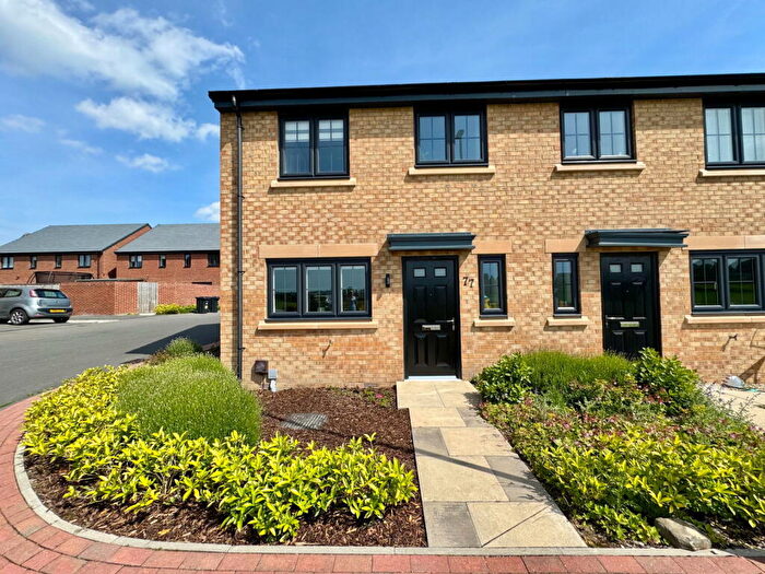 3 Bedroom Semi-Detached House For Sale In Bretton Way, Smithies, Barnsley, S71