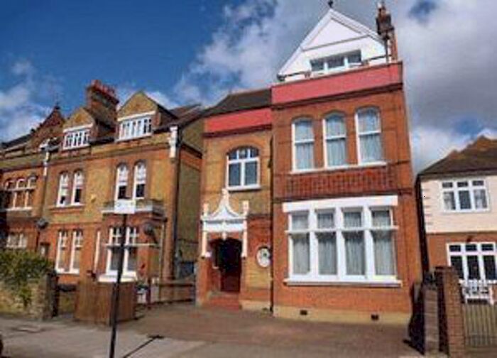 Property To Rent In Studio To Let, Kirkstall Road, London, SW2