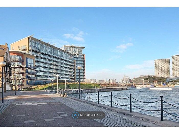 2 Bedroom Flat To Rent In Hanover Avenue, London, E16