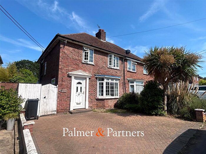3 Bedroom Semi Detached House For Sale In Clacton Road, Weeley, Clacton-on-Sea, Essex, CO16