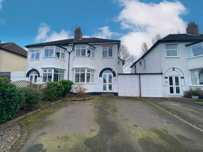 3 Bedroom Semi-Detached House To Rent In Dalbury Road, Hall Green, Birmingham, B28