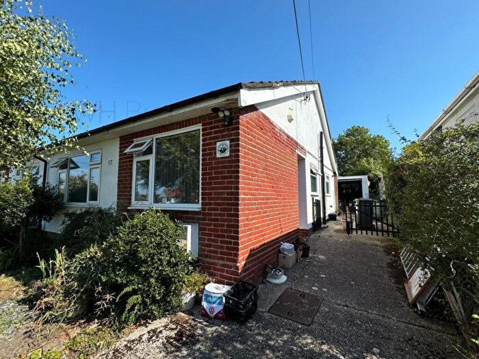 2 Bedroom Bungalow To Rent In Dargate Road, Yorkletts, CT5