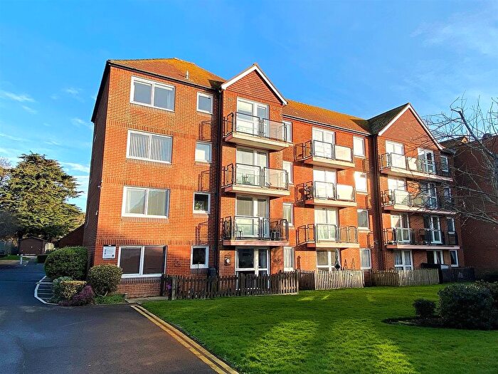 1 Bedroom Flat For Sale In Brookfield Road, Bexhill-On-Sea, TN40