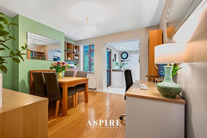 3 Bedroom Terraced House For Sale In Grove Road, Stanford-Le-Hope, SS17