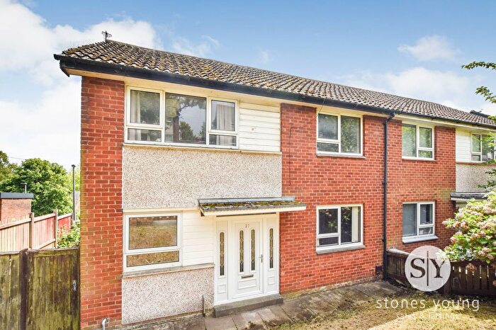 3 Bedroom Semi-Detached House To Rent In Ruthin Close, Blackburn, BB1