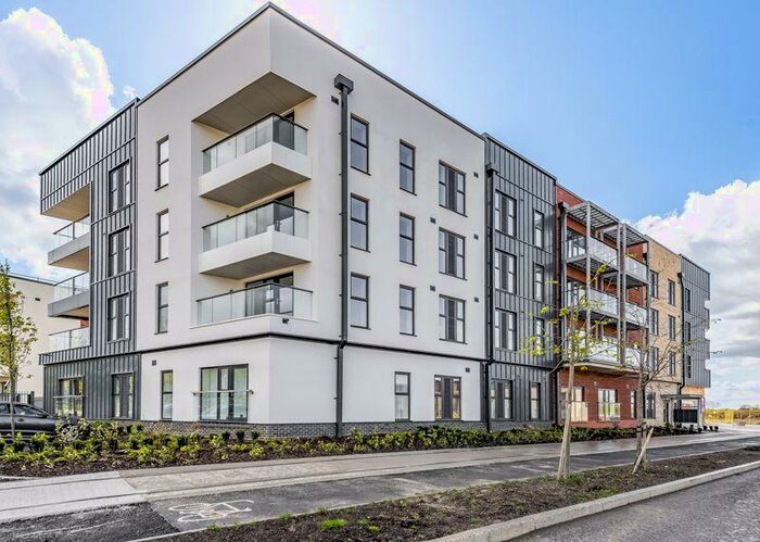 2 Bedroom Flat To Rent In Westacott Road, Bicester, OX25