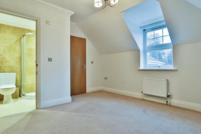 2 Bedroom Apartment To Rent In Alumhurst Road, Westbourne, BH4
