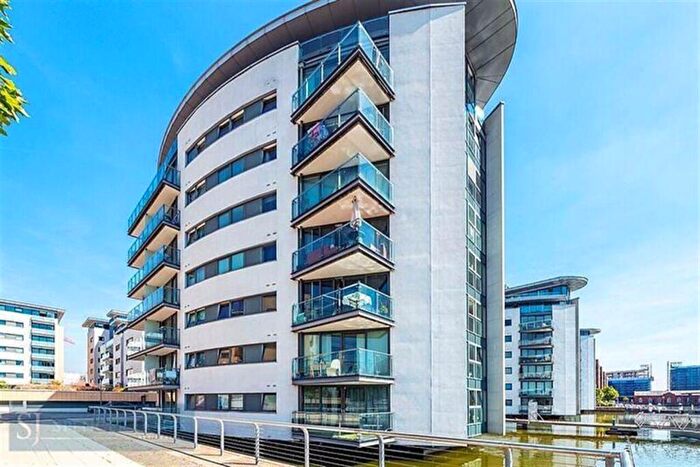 1 Bedroom Apartment For Sale In , The Galley, E16