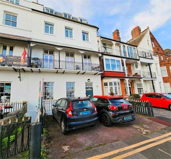 2 Bedroom Apartment To Rent In Royal Terrace, Southend On Sea, Southend On Sea, SS1