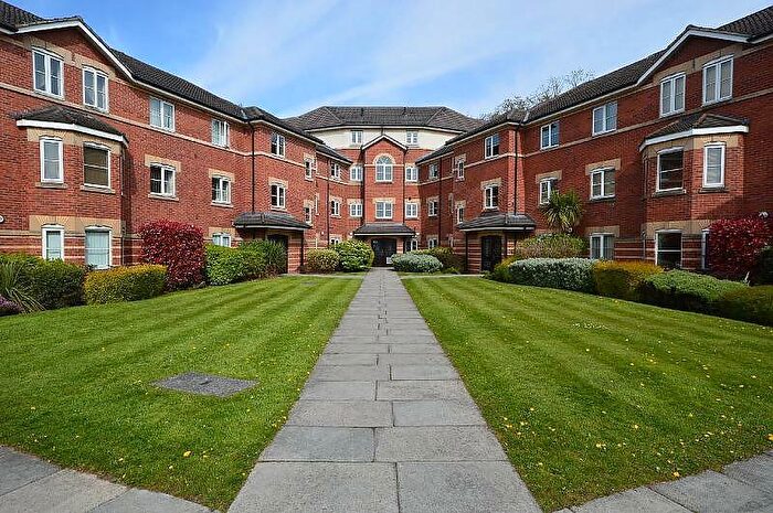 2 Bedroom Apartment To Rent In Starling Close, Sharston, M22
