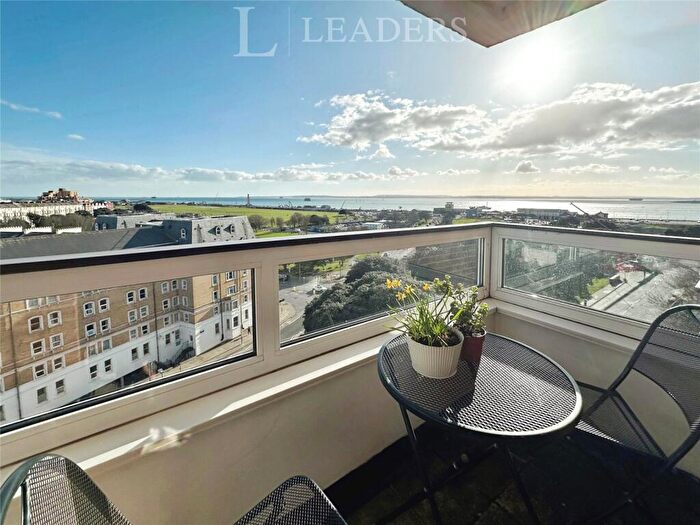 2 Bedroom Apartment For Sale In Lingfield Court, Blount Road, Portsmouth, PO1