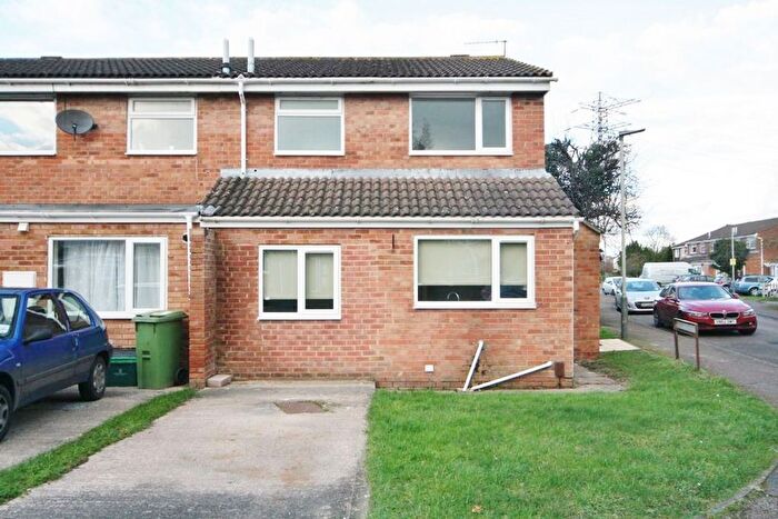 3 Bedroom Semi-Detached House To Rent In Marsh Gardens, Cheltenham, GL51
