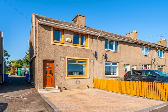 3 Bedroom End Of Terrace House For Sale In Farm Road, Crombie, Dunfermline, KY12
