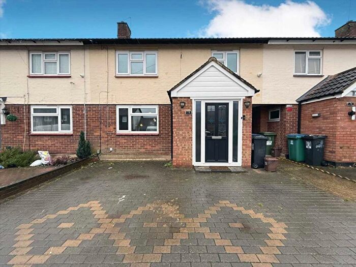 3 Bedroom Property For Sale In The Pelhams, Watford, Watford, WD25