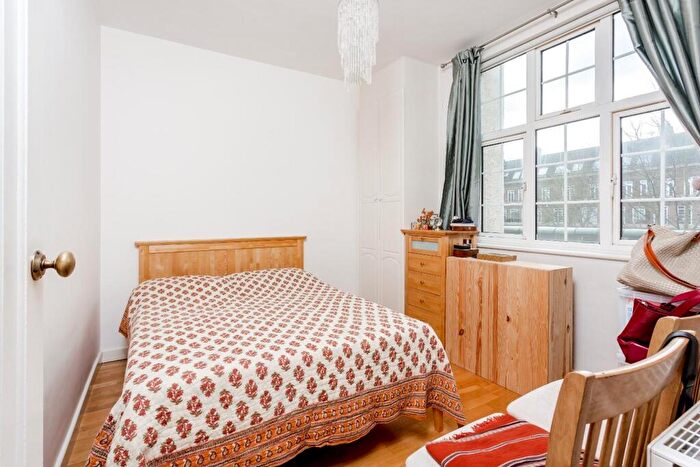 1 Bedroom Apartment To Rent In Haverstock Hill, Belsize Park, NW3