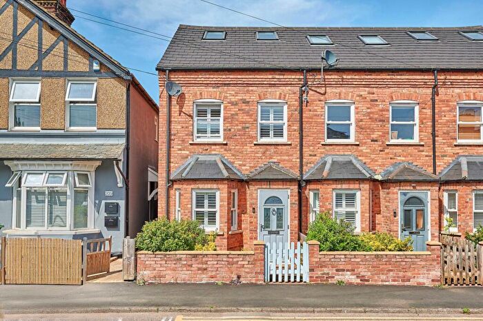 3 Bedroom End Of Terrace House For Sale In Camp Road, St. Albans, Hertfordshire, AL1