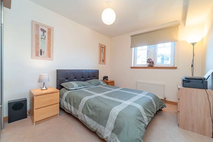 2 Bedroom Flat For Sale In Eagles View, Livingston, EH54