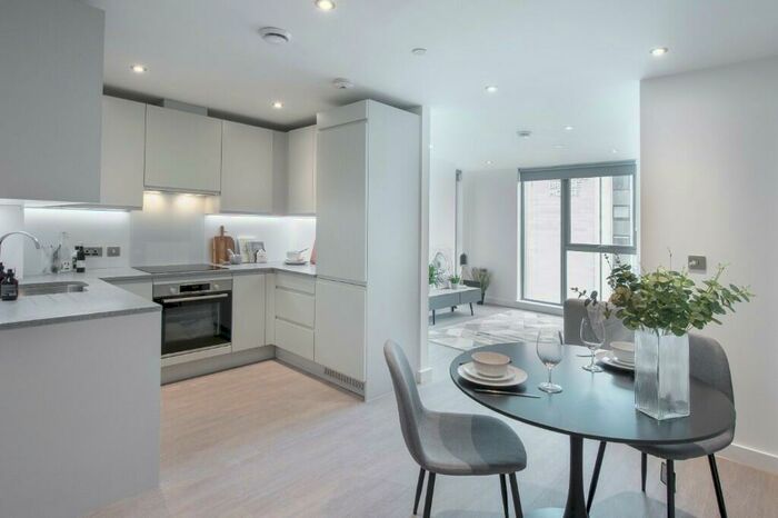 1 Bedroom Flat To Rent In Napier Road, Reading, Berkshire, RG1