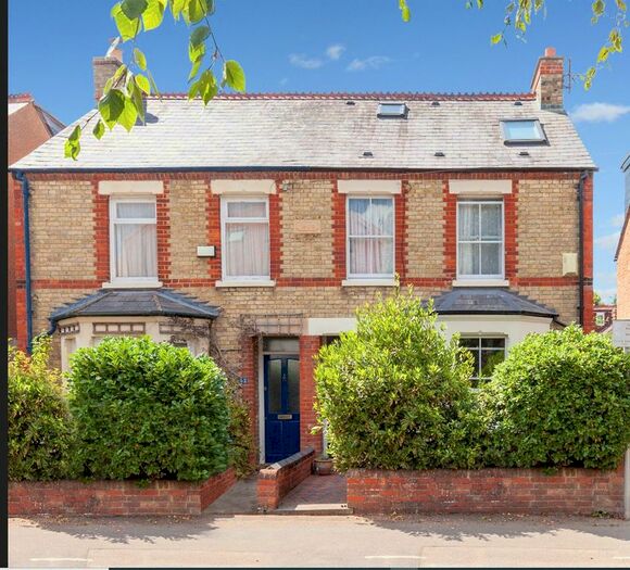 3 Bedroom Semi-Detached House To Rent In Stapleton Road, Headington, Oxford, OX3