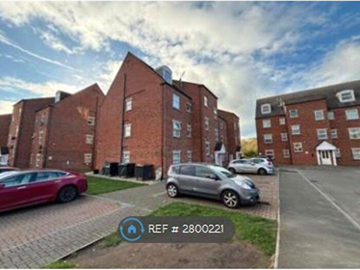 2 Bedroom Flat To Rent In Willow Tree Close, Lincoln, LN5