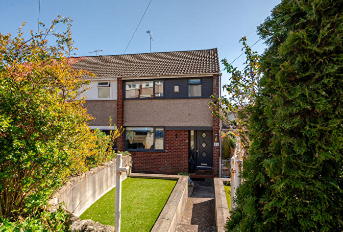 3 Bedroom End Of Terrace House For Sale In Yeomeads, Long Ashton, Bristol, North Somerset, BS41