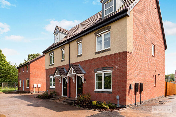4 Bedroom Semi Detached House To Rent In Packe Road, Shepshed, Loughborough, LE12
