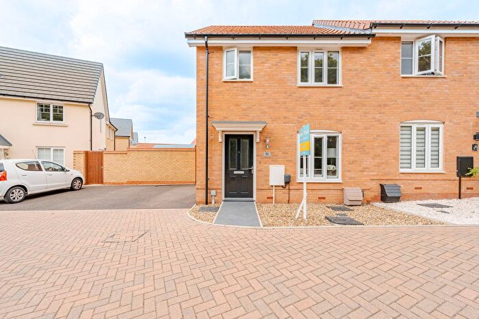 3 Bedroom Semi Detached House For Sale In Jarmain Road, Stowmarket, IP14
