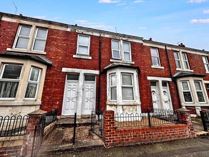 2 Bedroom Flat To Rent In Westbourne Avenue, Gateshead, Tyne And Wear, NE8
