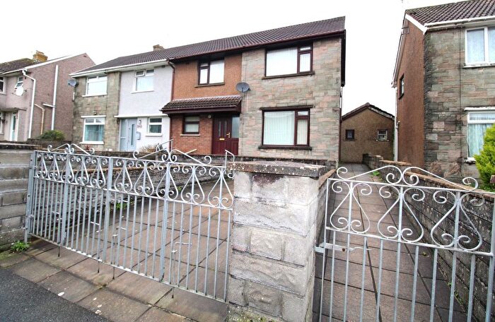 3 Bedroom Semi Detached House For Sale In Ton Glas, Bridgend, Bridgend County., CF31