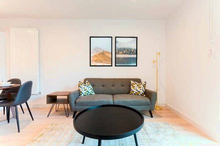 1 Bedroom Apartment To Rent In Schooner Road, London, E16