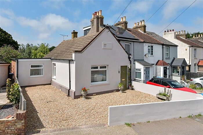 3 Bedroom Bungalow For Sale In Northwood Road, Broadstairs, Kent, CT10