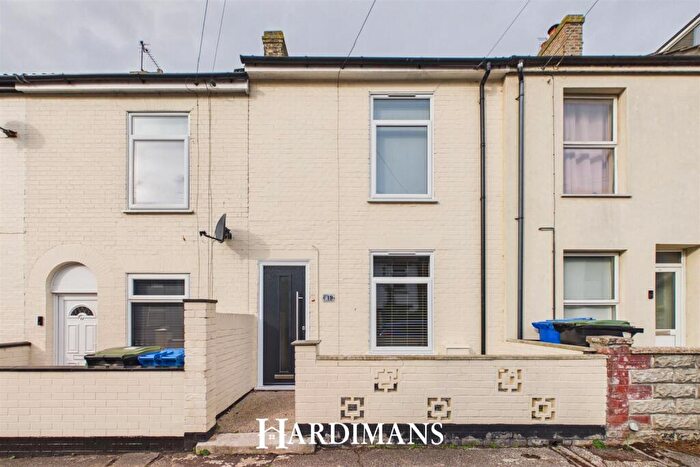 3 Bedroom Terraced House For Sale In Arnold Street, Lowestoft, NR32