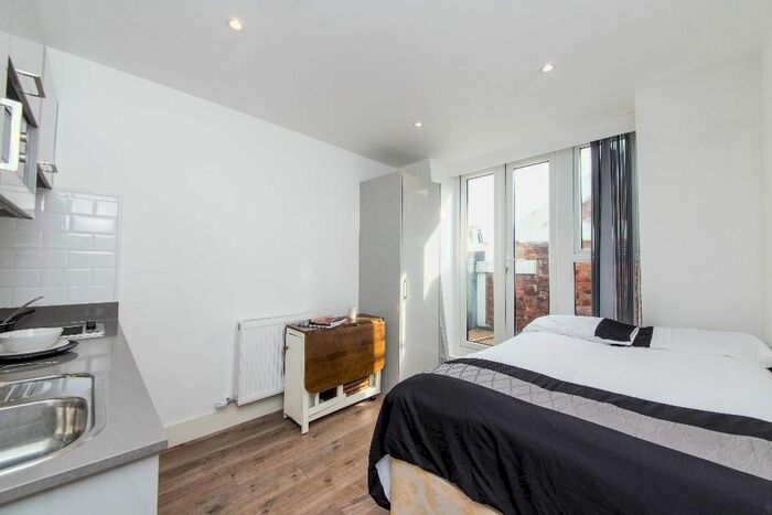 Studio To Rent In Luminaire Apartments, Kilburn High Road, London, NW6