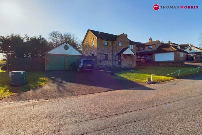 4 Bedroom Detached House For Sale In Heath Road, Warboys, Huntingdon, Cambridgeshire, PE28