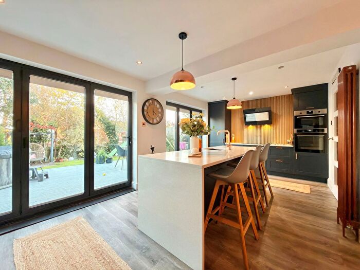 5 Bedroom Detached House For Sale In Clos Rhiannon, Thornhill, Cardiff, CF14