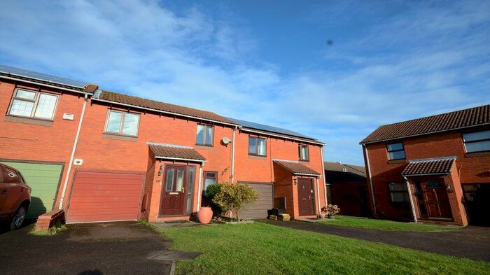 3 Bedroom Terraced House To Rent In Harrington Close, Lower Earley, RG6