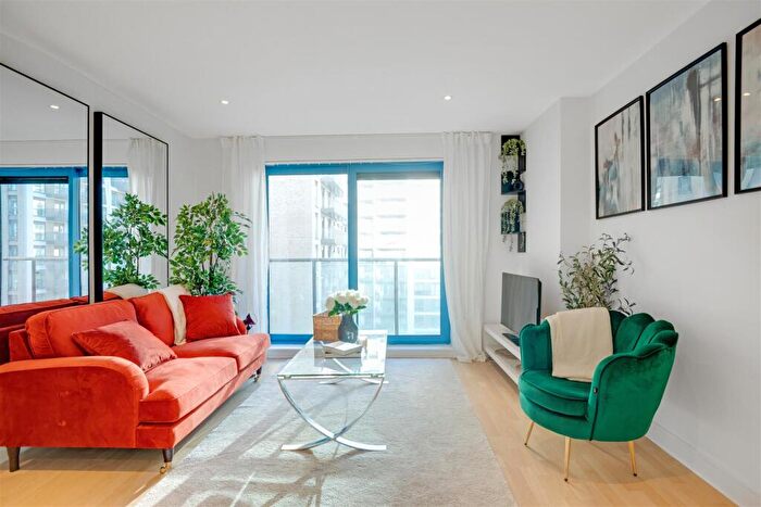 2 Bedroom Apartment For Sale In Westgate Apartments, Royal Victoria Dock, E16