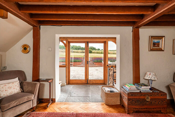 4 Bedroom Detached House For Sale In Baybridge Street, Winchester, SO21