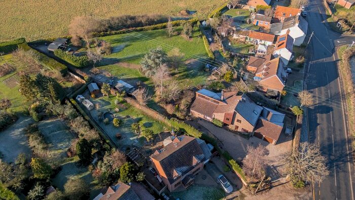 4 Bedroom Detached House For Sale In Swaffham Road, Wendling, Dereham, NR19