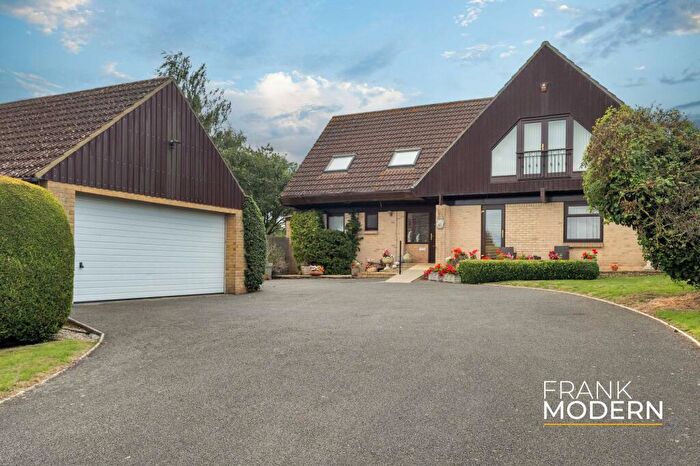 5 Bedroom Detached House For Sale In Water Lane, North Witham, NG33