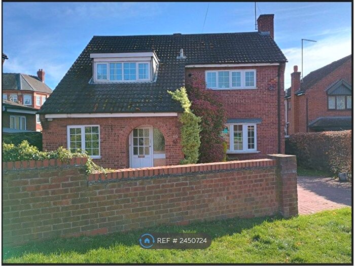 4 Bedroom Detached House To Rent In Wellingborough Road, Rushden, NN10