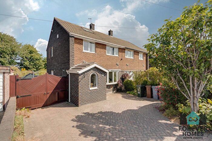 3 Bedroom Semi-Detached House For Sale In Keresforth Hill Road, Barnsley, S70