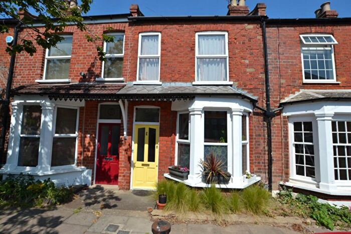 2 Bedroom Terraced House For Sale In Wilson Street, London, N21